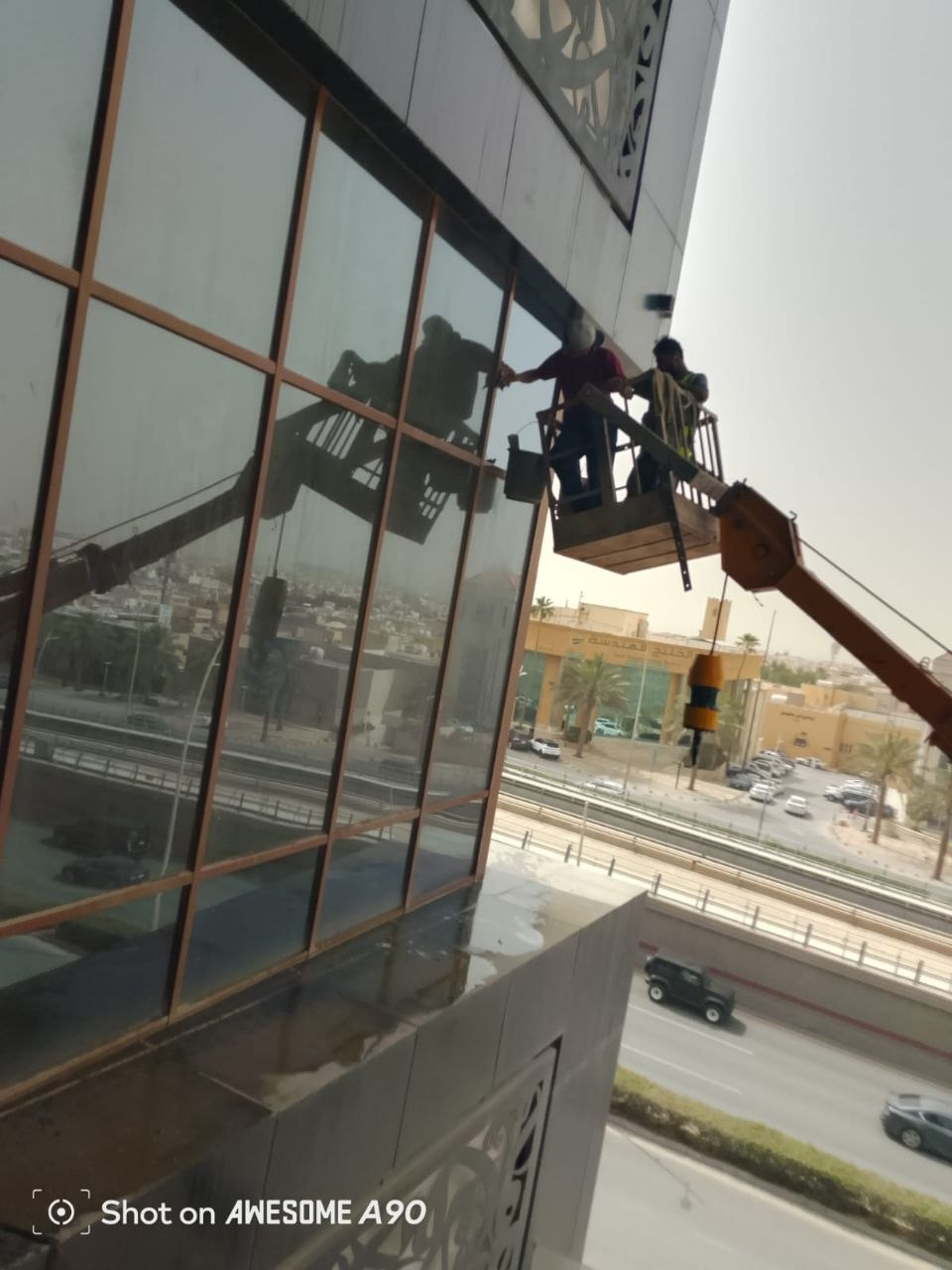 شركة تنظيف واجهات بنوك بالرياض - حلول وتميز